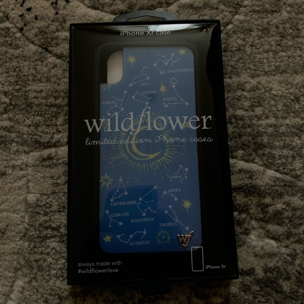 iPhone XR wildflower phone case
